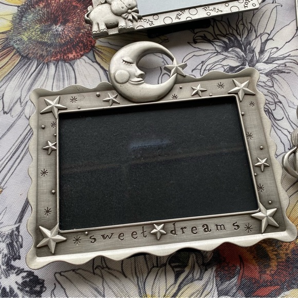 Fetco Bundle of 4 + BONUS Metal Picture Frames Baby Blocks Zoo Animals Moon Star - Picture 4 of 11